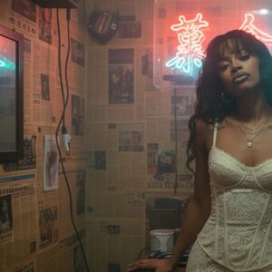 Meet your Posher, Charisma